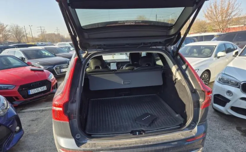 VOLVO XC60 XC60 B4 D AWD Plus Bright aut