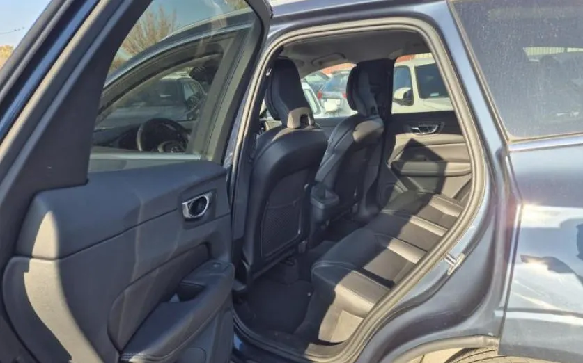 VOLVO XC60 XC60 B4 D AWD Plus Bright aut