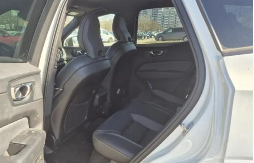 VOLVO XC60 XC60 B5 B AWD R-Design aut