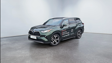 TOYOTA Highlander