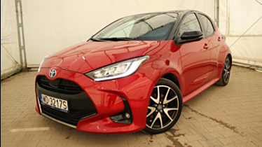 TOYOTA Yaris