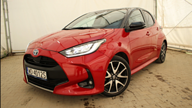 TOYOTA Yaris