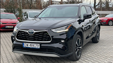 TOYOTA Highlander