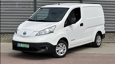 NISSAN NV200