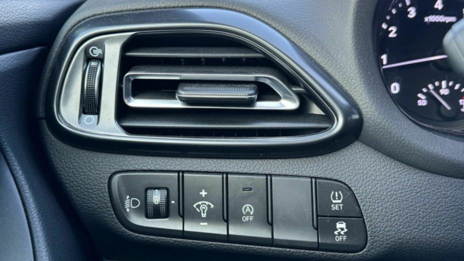 HYUNDAI i30 i30 1.5 T-GDI 48V N Line