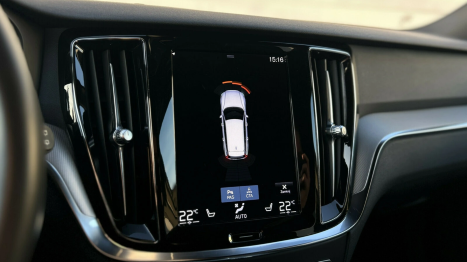 VOLVO V60 V60 B3 B R-Design aut