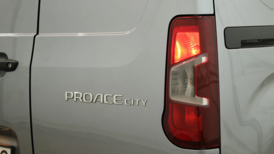 TOYOTA Proace City Proace City 1.2 D-4T Standard 2,3t Active Aut.