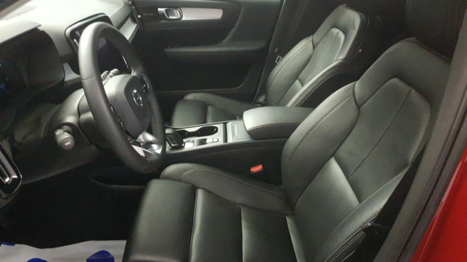 VOLVO XC40 XC40 T4 AWD Momentum aut