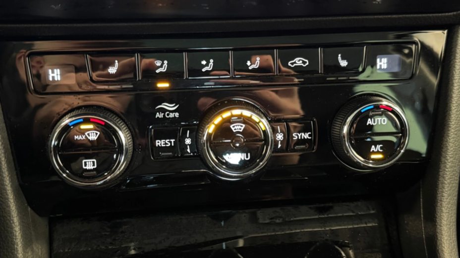 SKODA Superb Superb 1.5 TSI ACT Style DSG