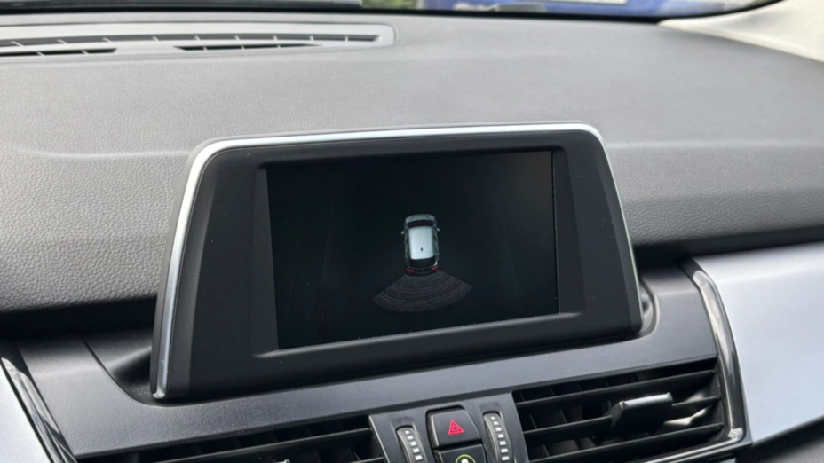 BMW Seria 2 218i GPF