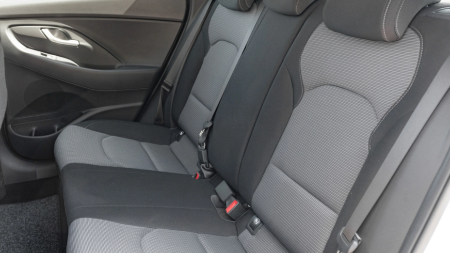 HYUNDAI i30 i30 1.4 Classic +