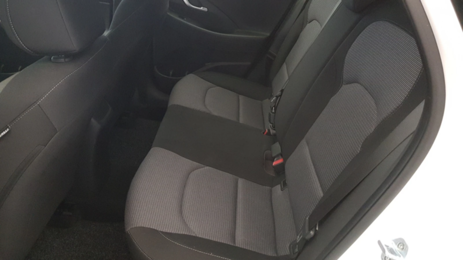 HYUNDAI i30 i30 1.4 Classic +
