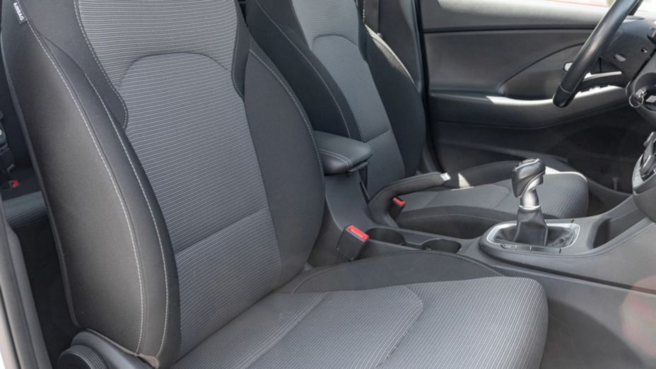 HYUNDAI i30 i30 1.4 Classic +
