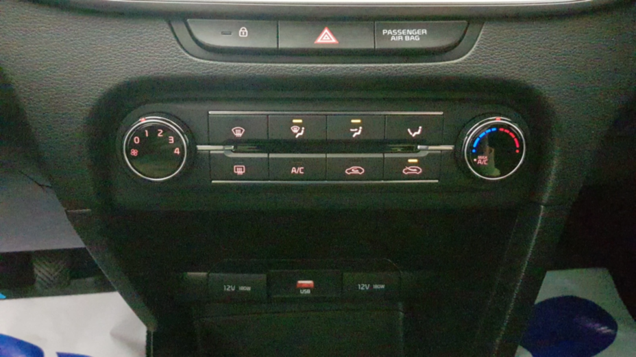 KIA Cee'd Ceed 1.6 CRDi SCR S