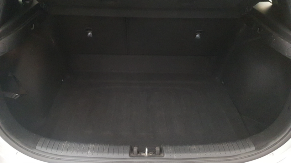 KIA Cee'd Ceed 1.6 CRDi SCR S