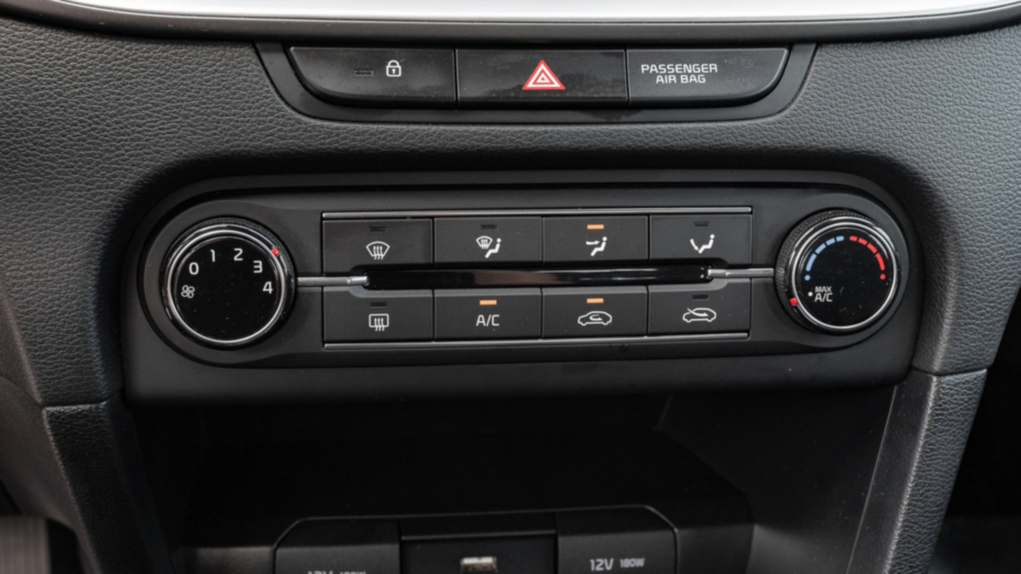 KIA Cee'd Ceed 1.6 CRDi SCR S