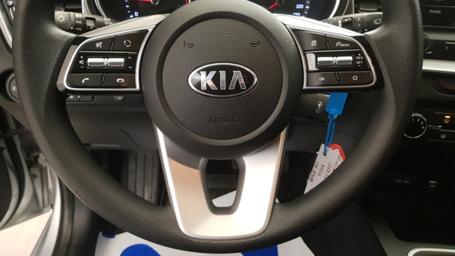 KIA Cee'd Ceed 1.6 CRDi SCR S
