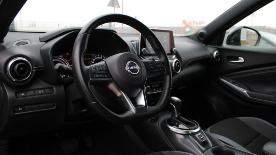 NISSAN Juke Juke 1.6 Hybrid N-Connecta AMT