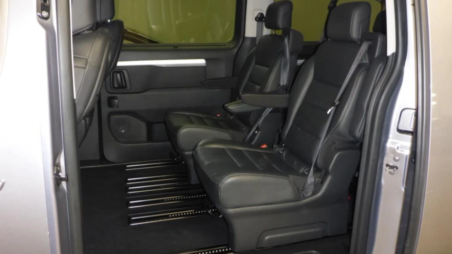 PEUGEOT Traveller Traveller 2.0 BlueHDi Long Business Vip