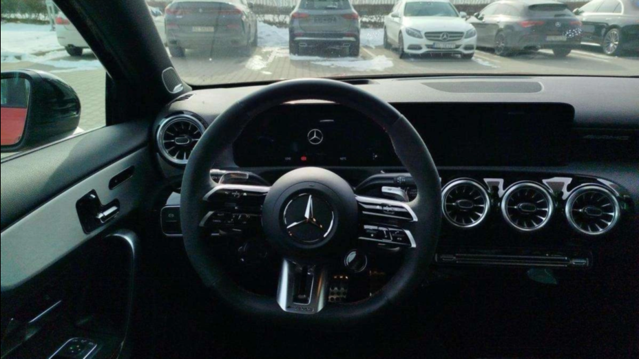 MERCEDES-BENZ A Klasa A 35 AMG 4-Matic 8G-DCT
