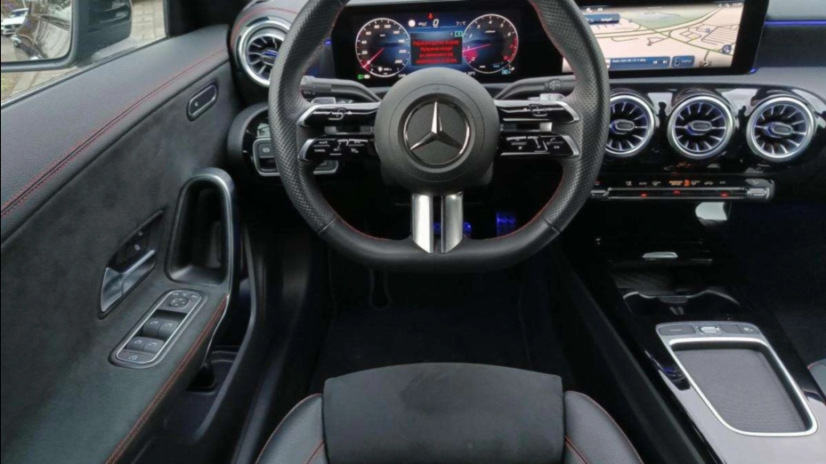 MERCEDES-BENZ CLA CLA 200 7G-DCT