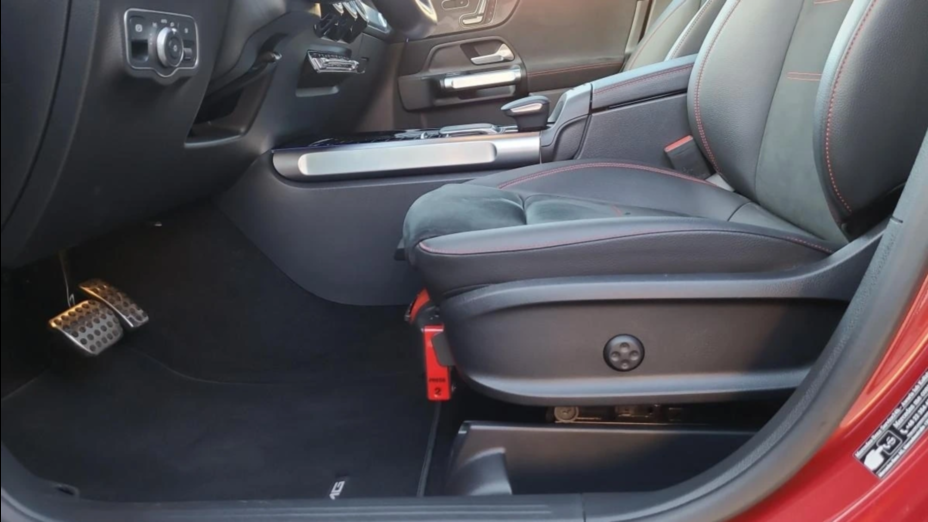 MERCEDES-BENZ GLB GLB 200 d Style 8G-DCT