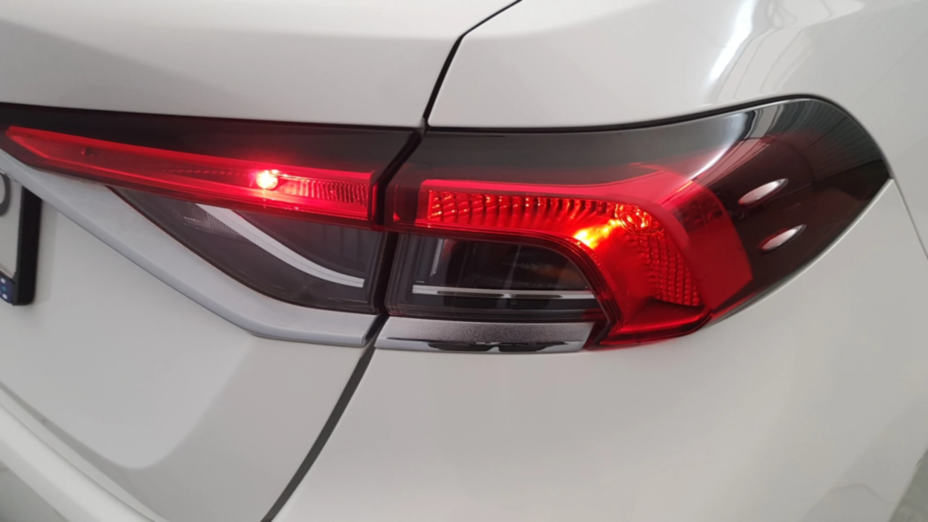 TOYOTA Corolla Corolla 1.8 Hybrid GPF Active