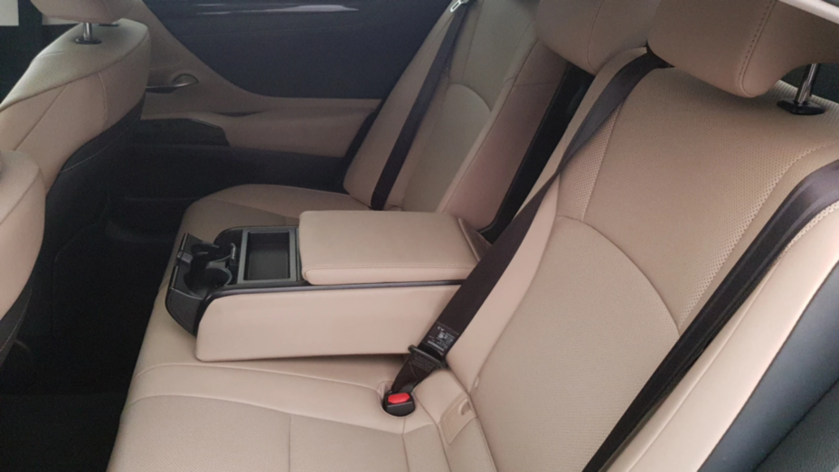 LEXUS ES ES 300h Business Edition