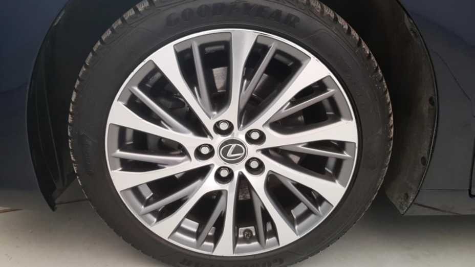 LEXUS ES ES 300h Business Edition