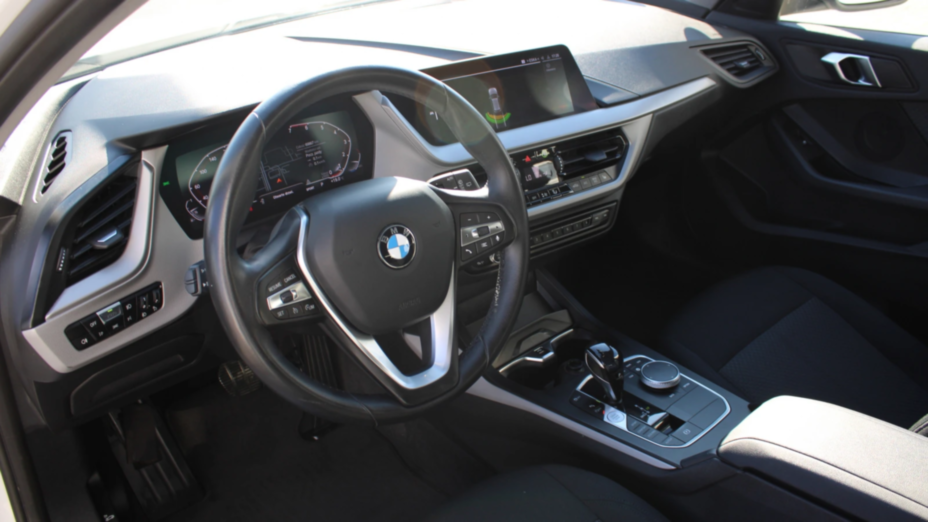 BMW Seria 1 118i Advantage aut