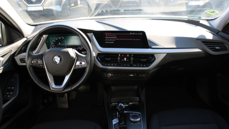 BMW Seria 1 118i Advantage aut