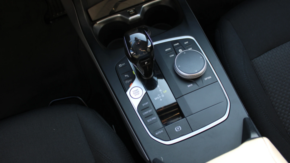 BMW Seria 1 118i Advantage aut