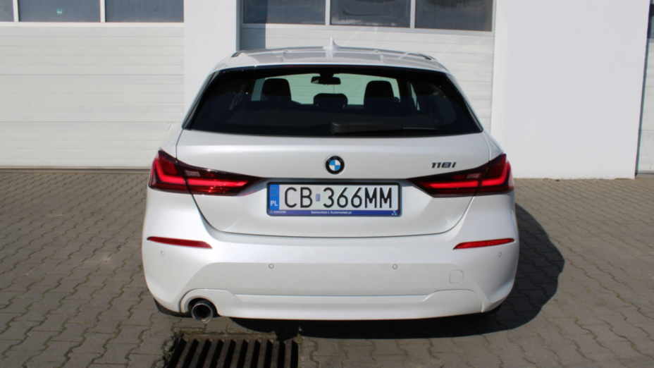 BMW Seria 1 118i Advantage aut