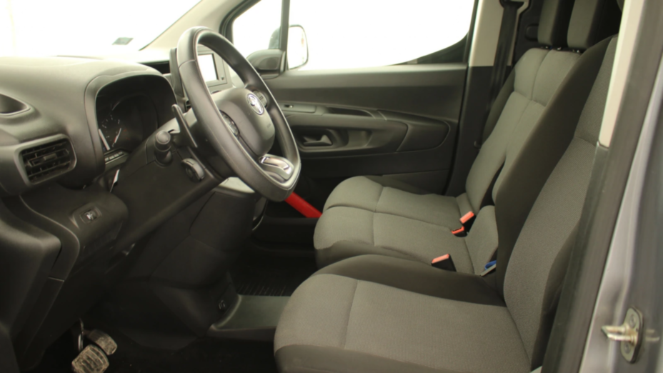 TOYOTA Proace City Proace City 1.2 D-4T Standard 2,3t Active Aut.