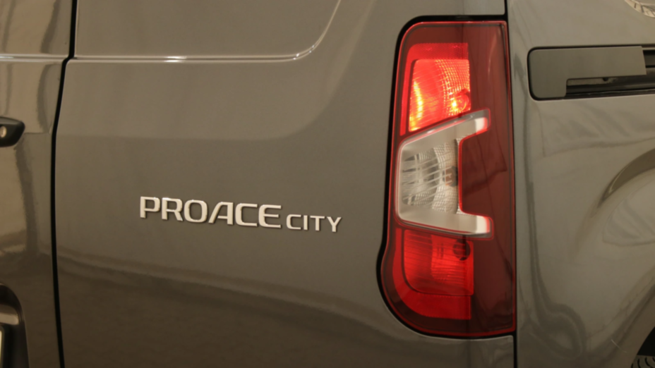 TOYOTA Proace City Proace City 1.2 D-4T Standard 2,3t Active Aut.