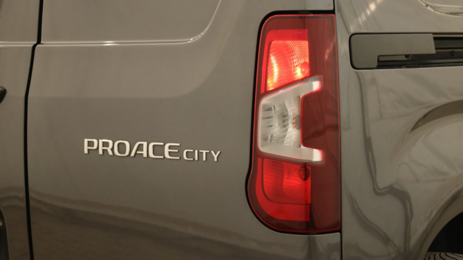 TOYOTA Proace City Proace City 1.2 D-4T Standard 2,3t Active Aut.