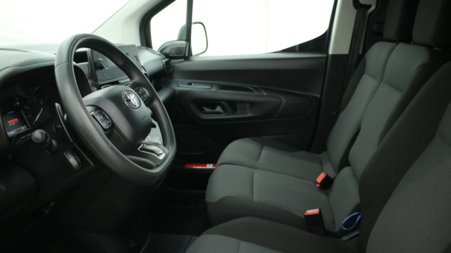TOYOTA Proace City Proace City 1.2 D-4T Standard 2,3t Active Aut.