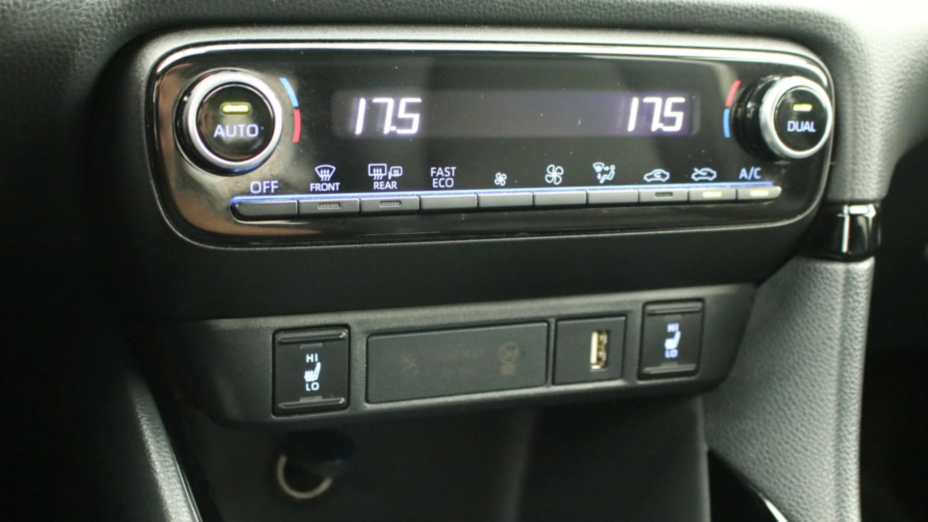 TOYOTA Yaris Yaris Hybrid 1.5 Selection Style