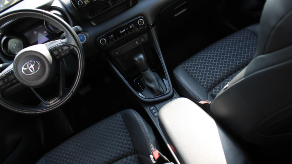 TOYOTA Yaris Yaris Hybrid 1.5 Selection Style