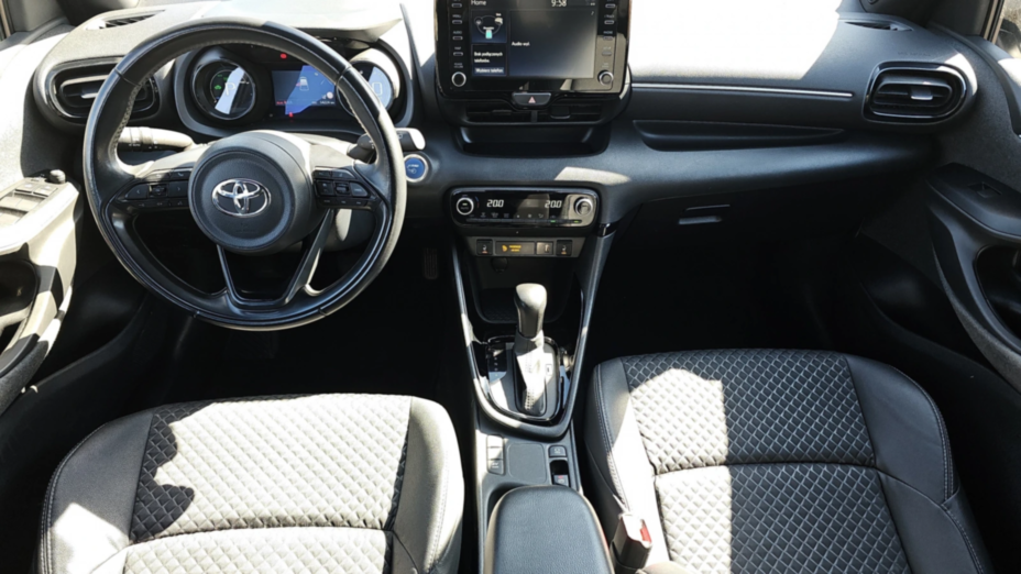 TOYOTA Yaris Yaris Hybrid 1.5 Selection Style