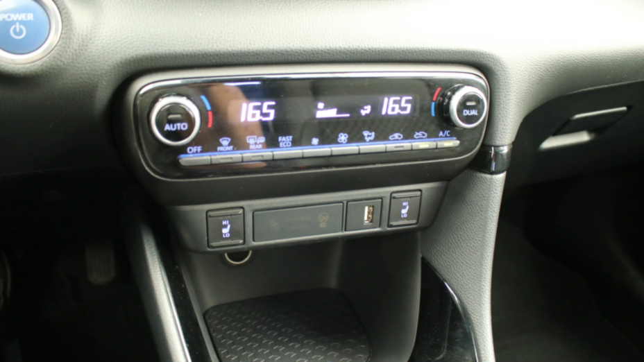 TOYOTA Yaris Yaris Hybrid 1.5 Selection Style