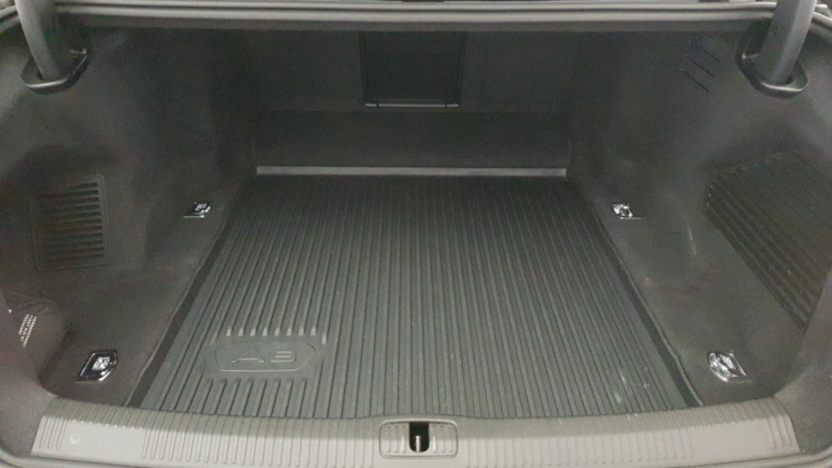 AUDI A8 A8 L 60 TFSI mHEV Quattro Tiptr.