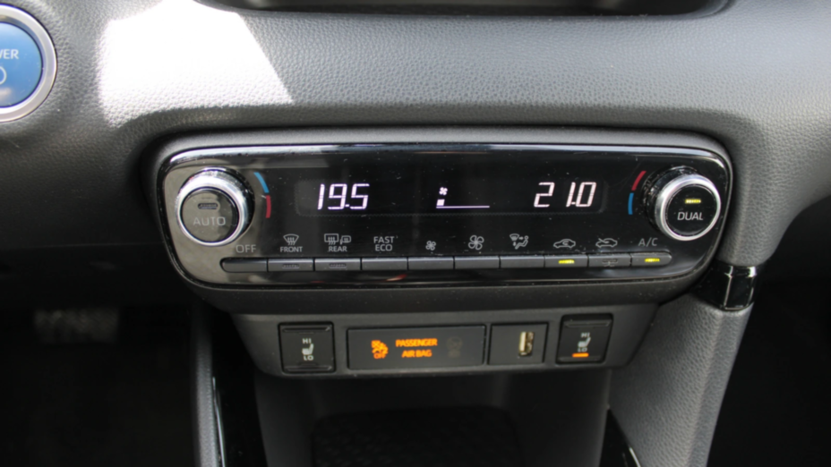 TOYOTA Yaris Yaris Hybrid 1.5 Selection Style