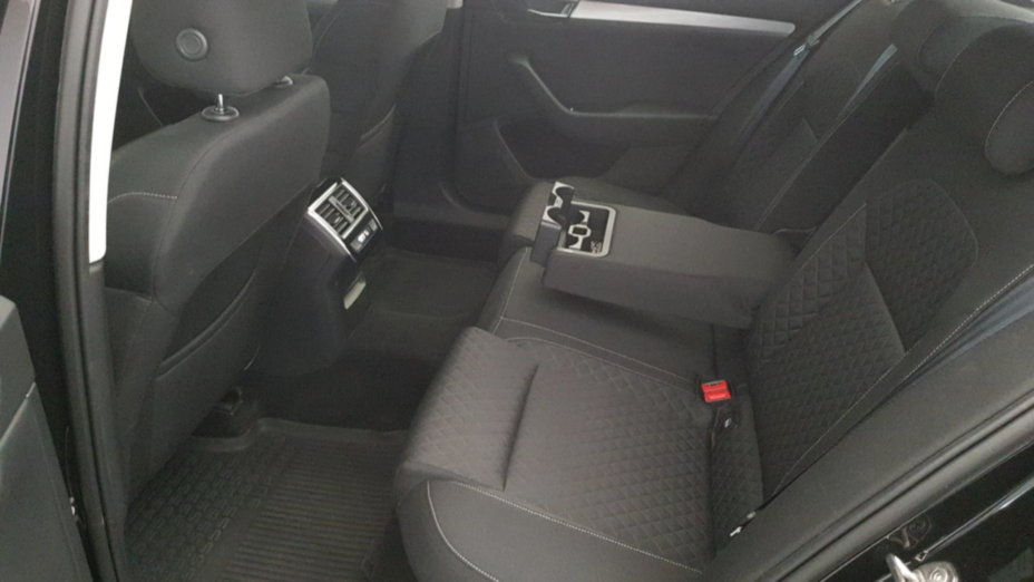 SKODA Superb Superb 2.0 TDI SCR Ambition DSG