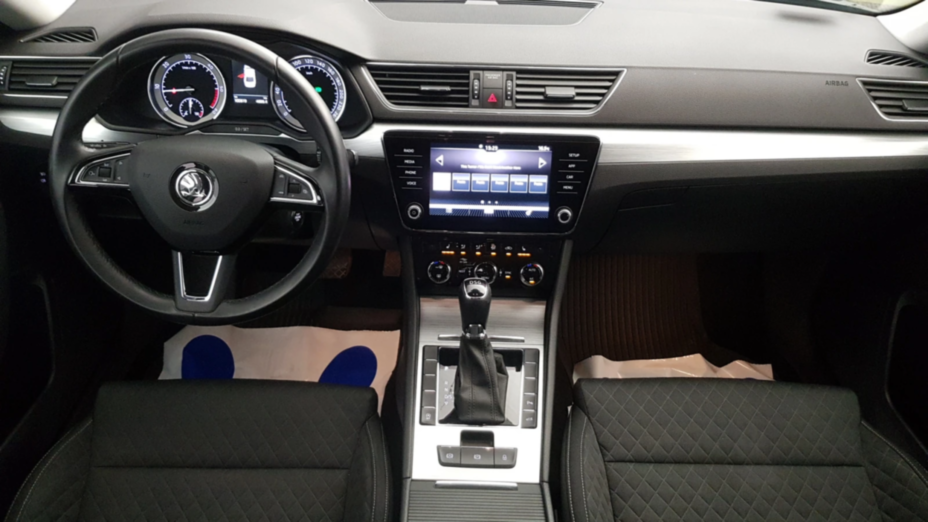 SKODA Superb Superb 2.0 TDI SCR Ambition DSG