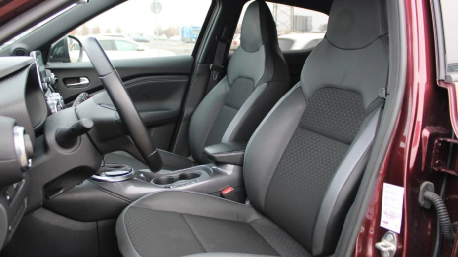 NISSAN Juke Juke 1.6 Hybrid N-Connecta AMT