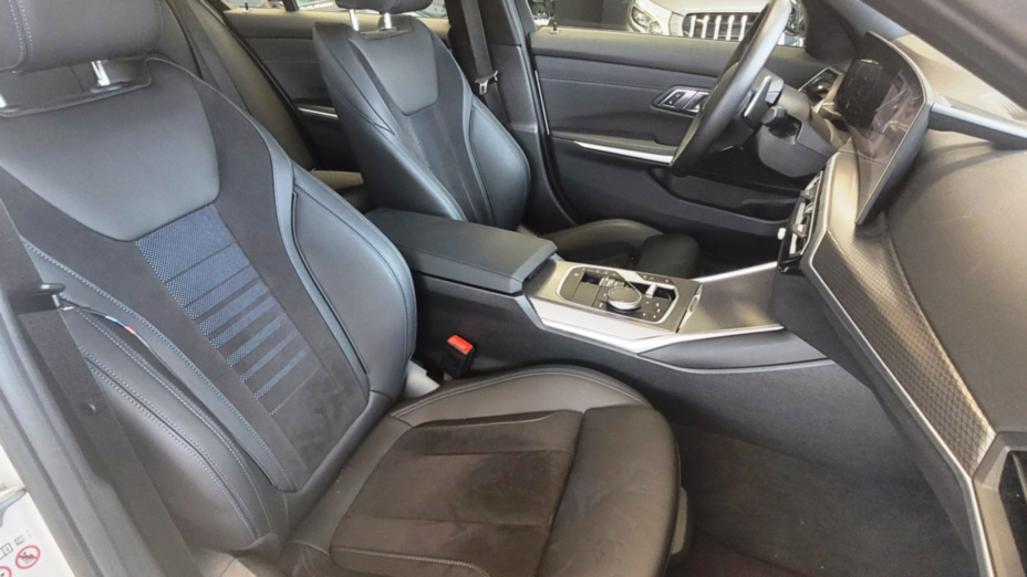 BMW Seria 3 318i M Sport aut