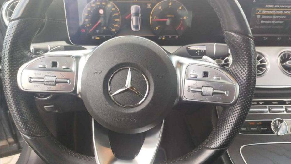 MERCEDES-BENZ E Klasa E 220 d 4-Matic 9G-TRONIC