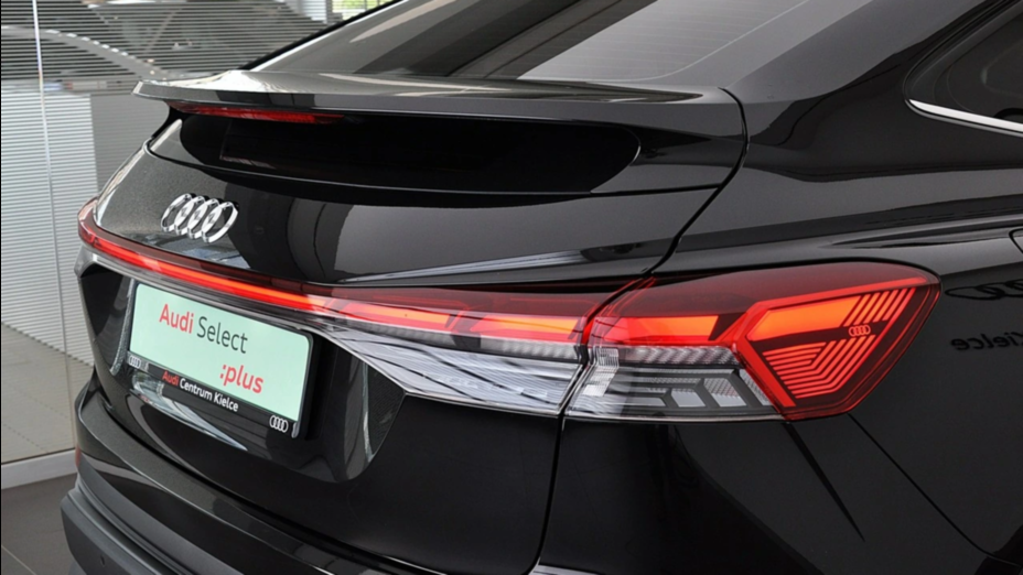 AUDI Q4 Q4 e-tron 35 52kWh Advanced