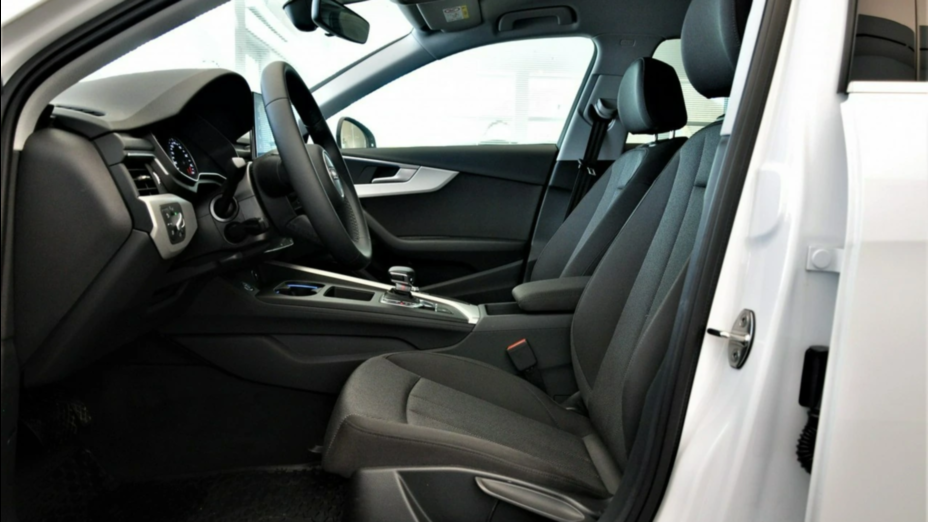 AUDI A4 A4 35 TFSI mHEV S tronic